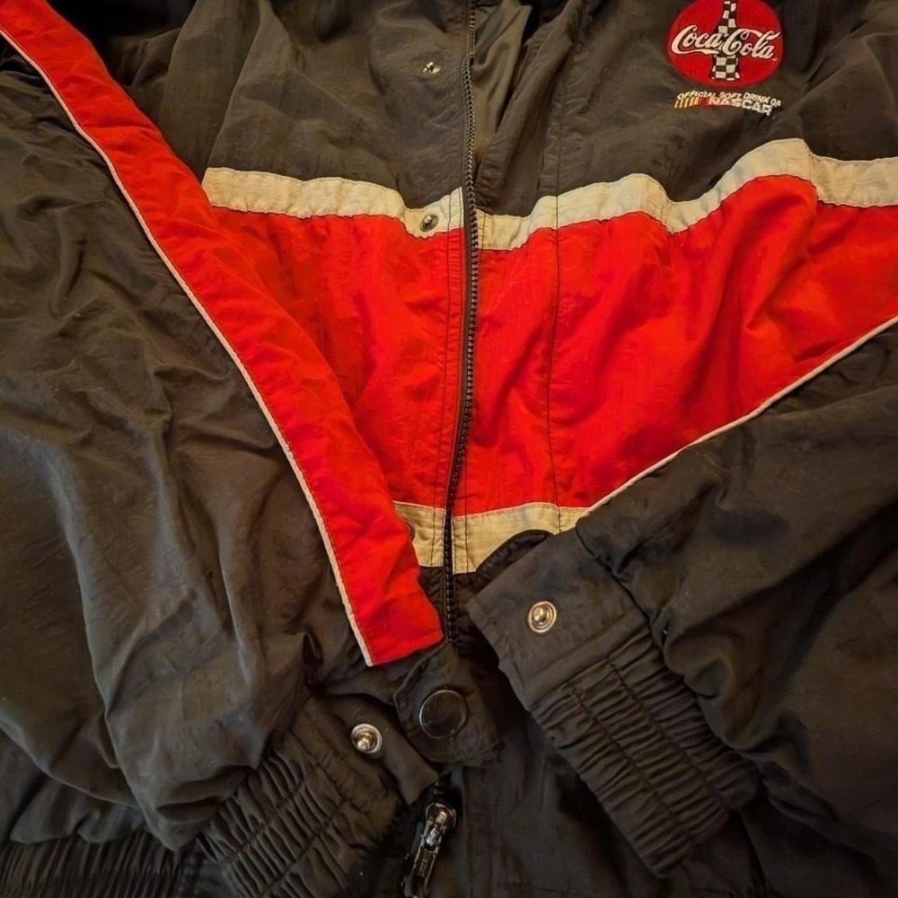 Nascar Coca Cola Black Red Vintage Racing Jacket Hidden Hood XL Streetwear - Picture 6 of 8